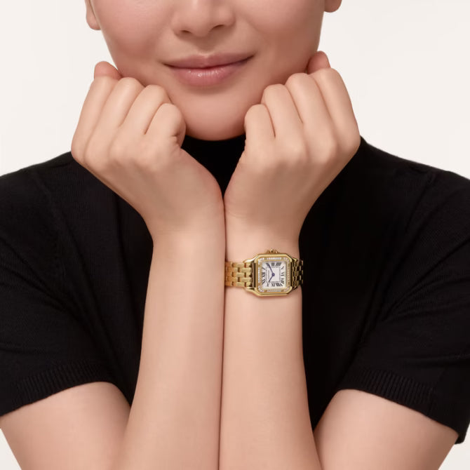 Panthère de Cartier متوسطة 29 × 37 مم كوارتز ذهب أصفر