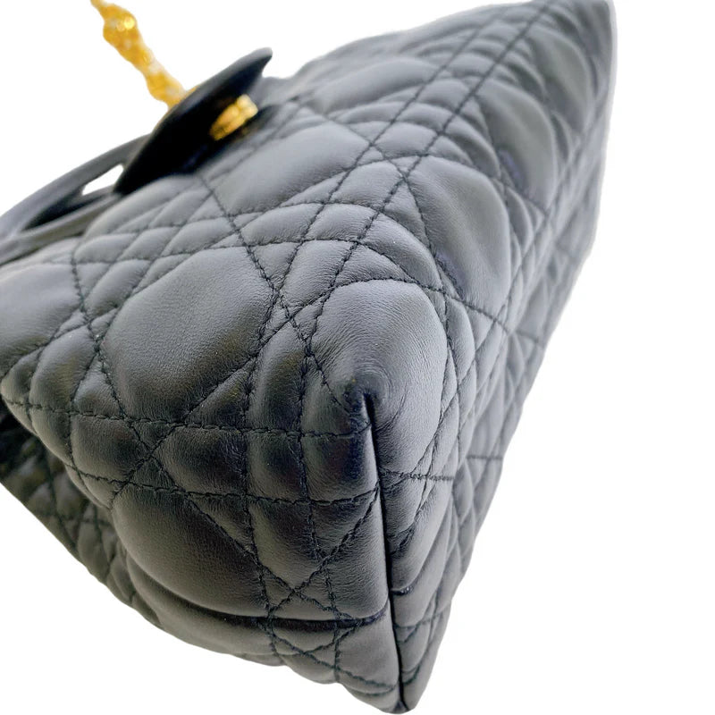 Dior Lady Dior Black – Timeless Luxury Piece