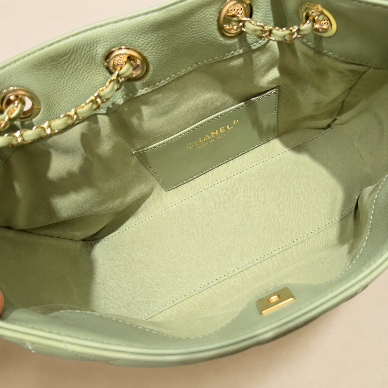 Chanel 25 Mini Hobo inner label detail
