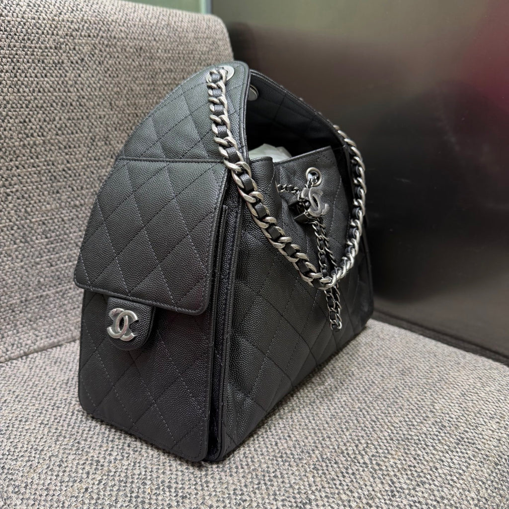 Chanel 26C Mini Drawstring Bag black view 2