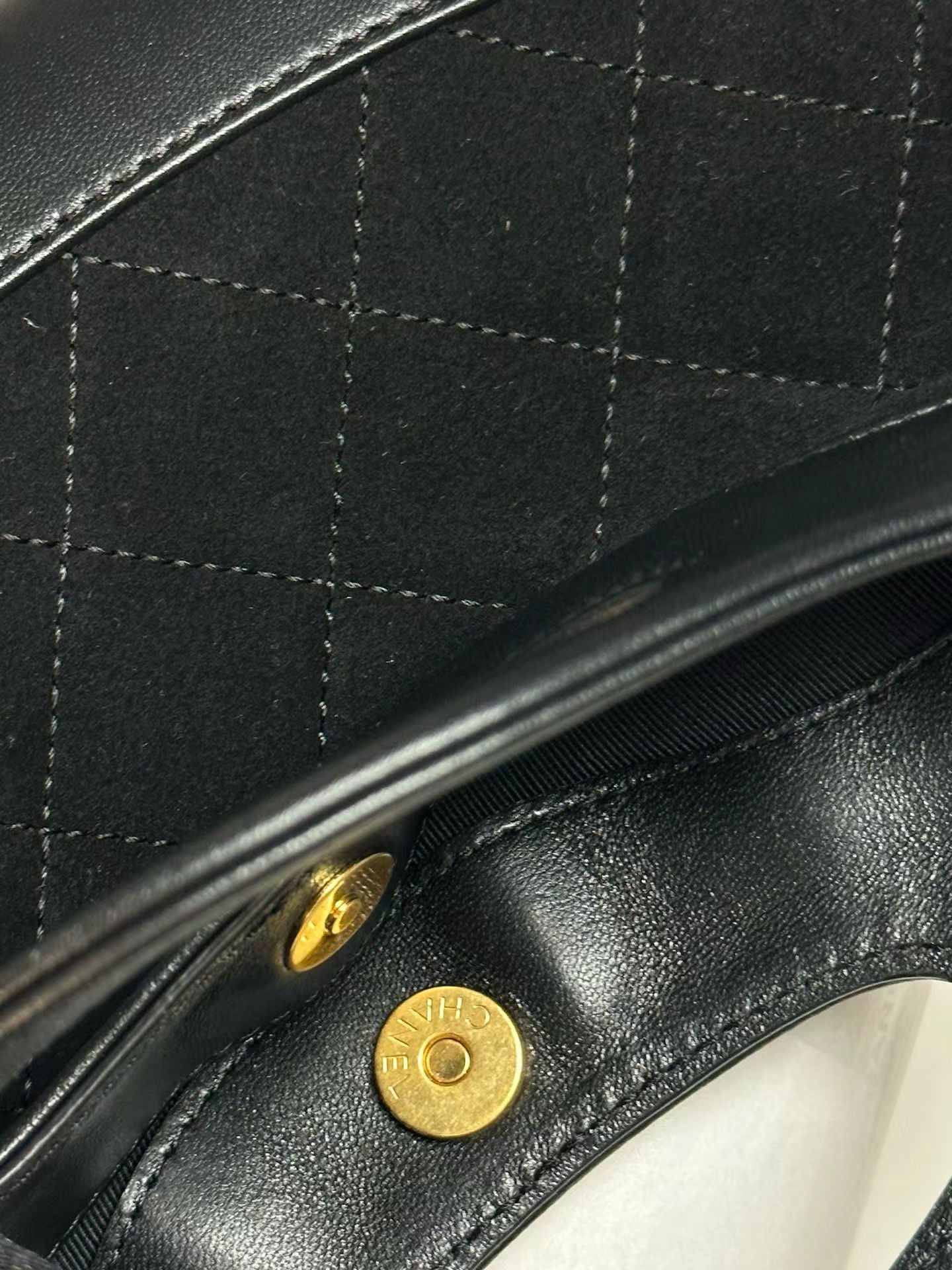 31 Bag Nano Black material detail