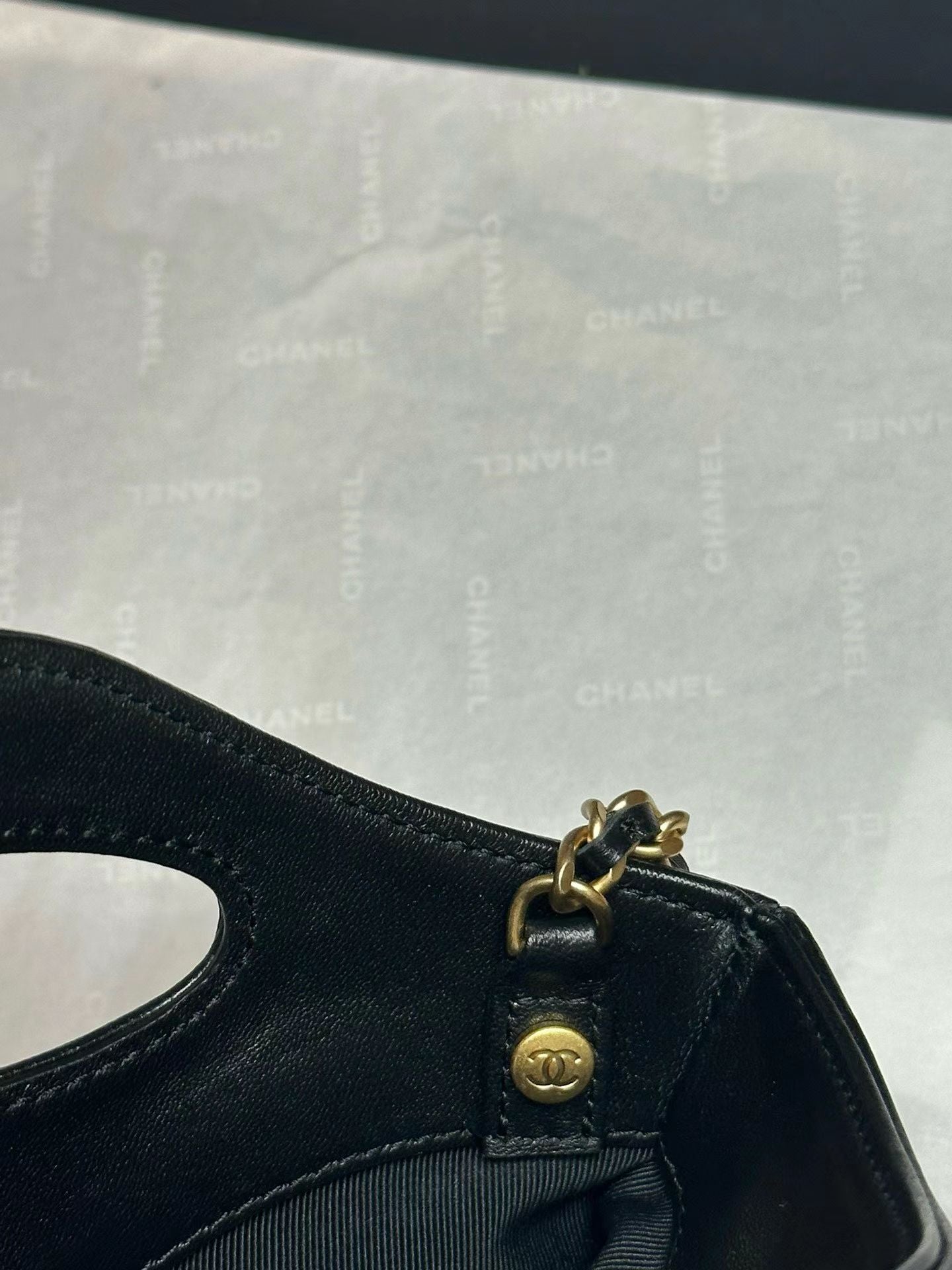 31 Bag Nano Black hardware detail