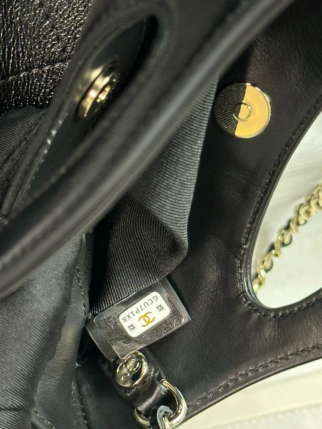 Black 31 Nano bag detail