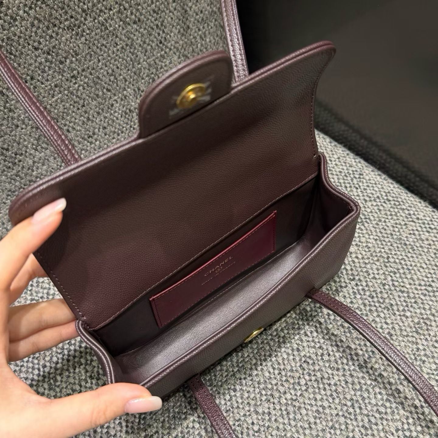Brown shoulder bag interior view