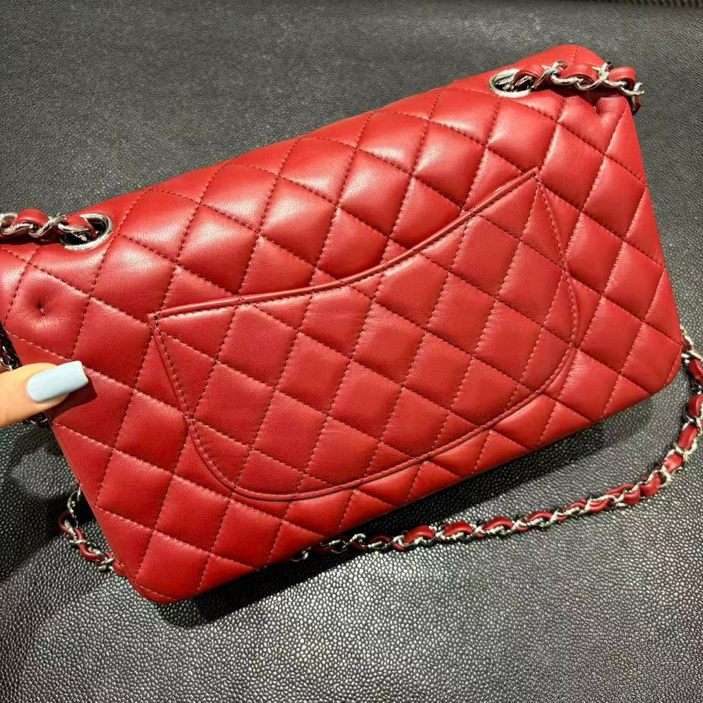 CHANEL Classic Flap Bag Red - view 7