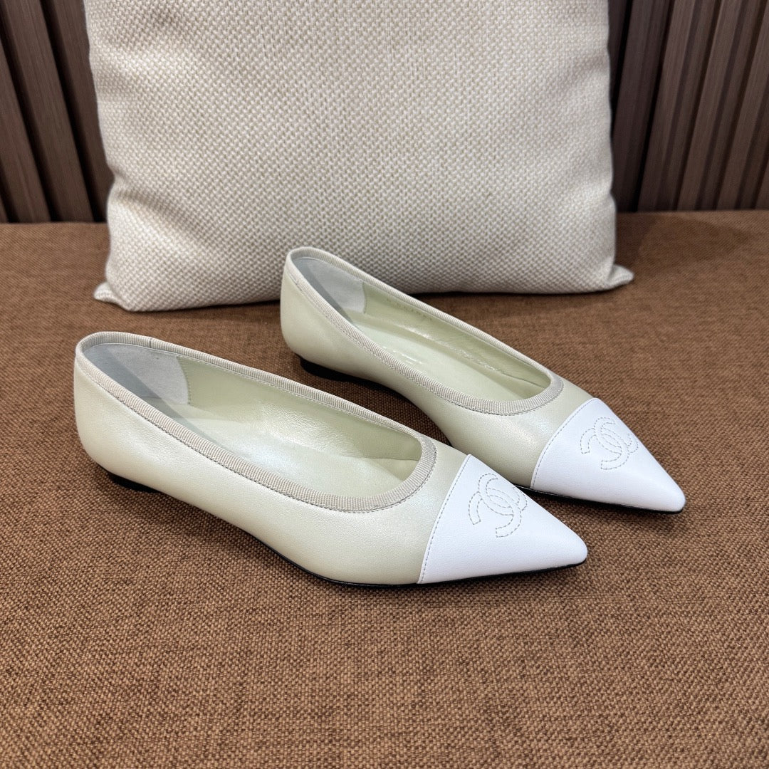 CHANEL Pointed Toe Ballet Flats – Beige & White