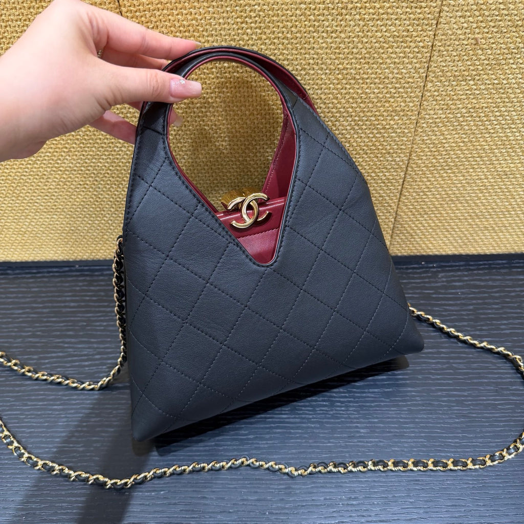 Chanel V-Cut Mini Tote Bag black and burgundy - view 1