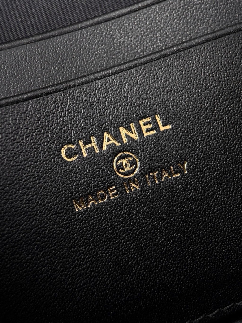 Chanel quilted vanity case black view 6
