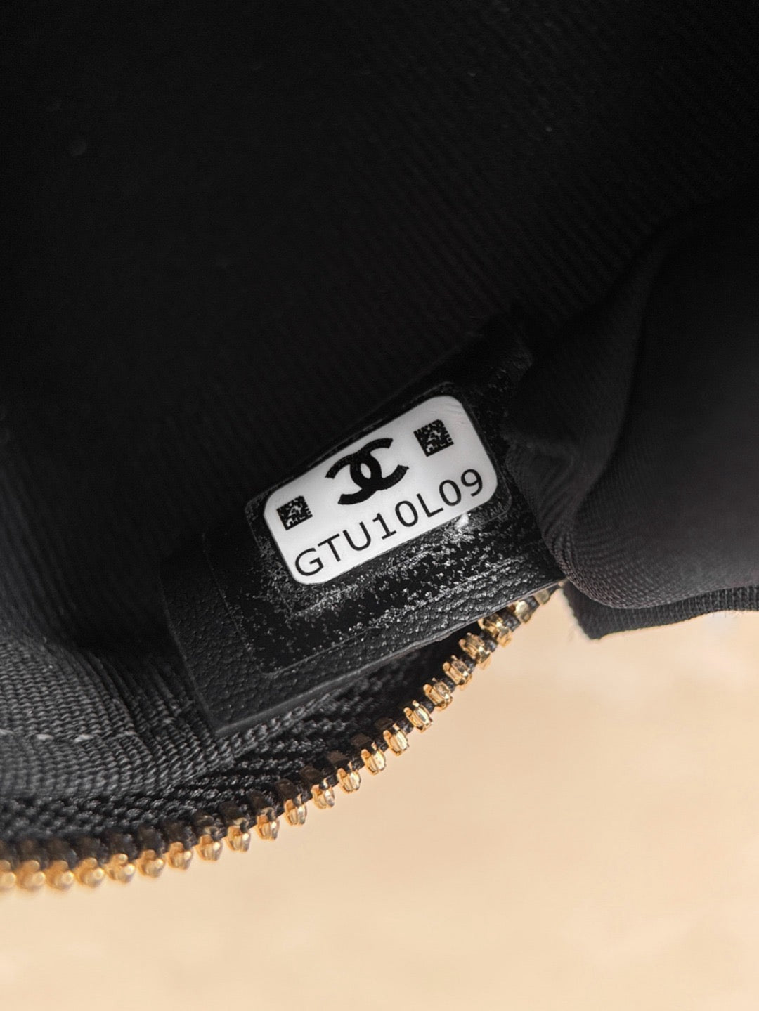 Chanel quilted vanity case black view 7