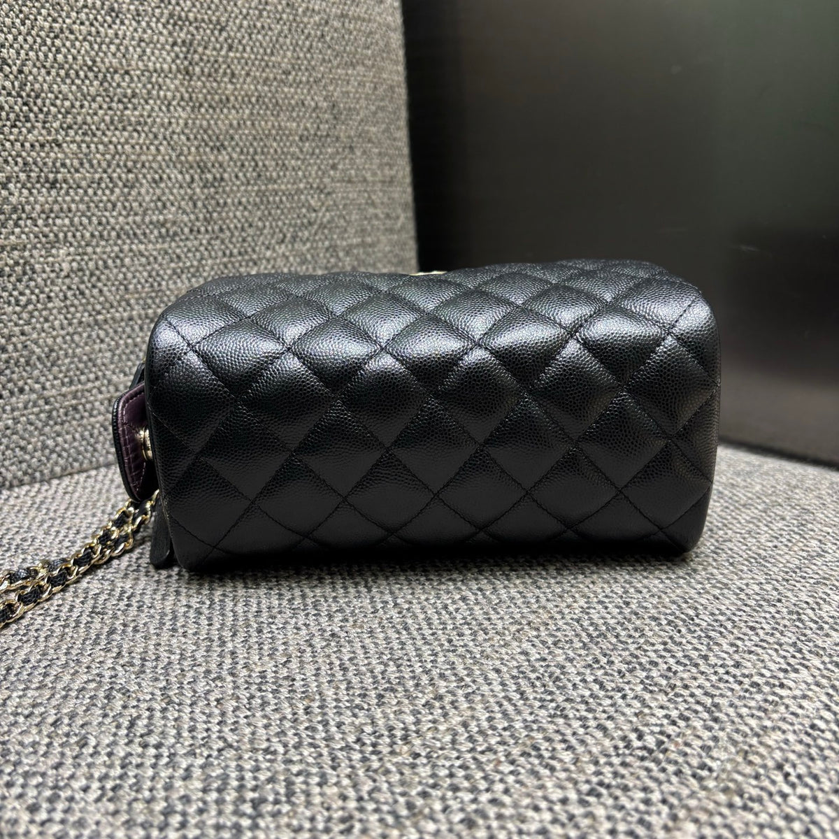 حقيبة Chanel Double Zip Vanity Case السوداء - صورة 6