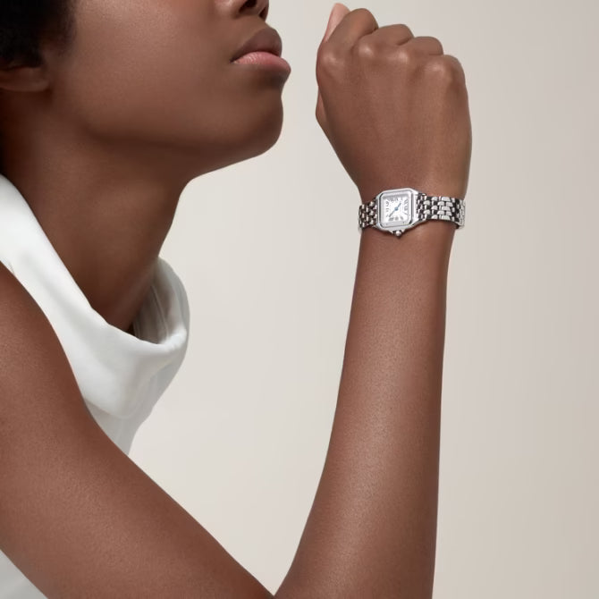 Panthère de Cartier صغيرة 23×30 مم من الذهب الأبيض كوارتز