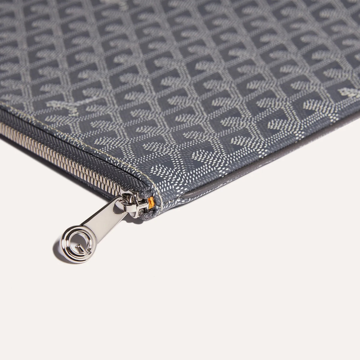 Goyard Sénat MGM Pouch in Grey, view 3
