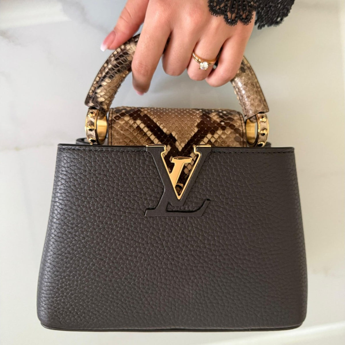 LV Capucines Mini UB1896