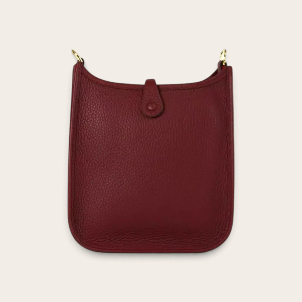 Hermès Evelyne 23 – Burgundy detail view